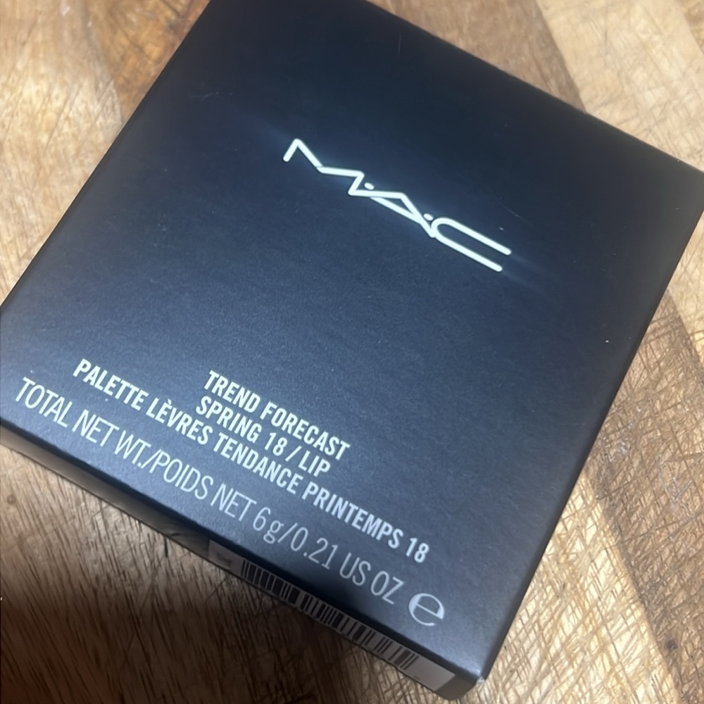 ♣️🌙Mac Spring 18 Pro Lip Palette - Picture 7 of 8